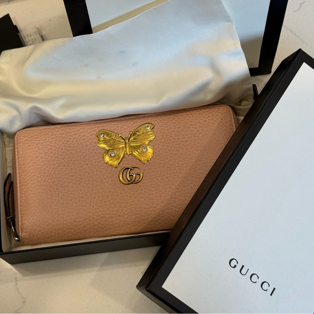 Gucci Double G Blush Leather Wallet with Gold Butterfly Accent